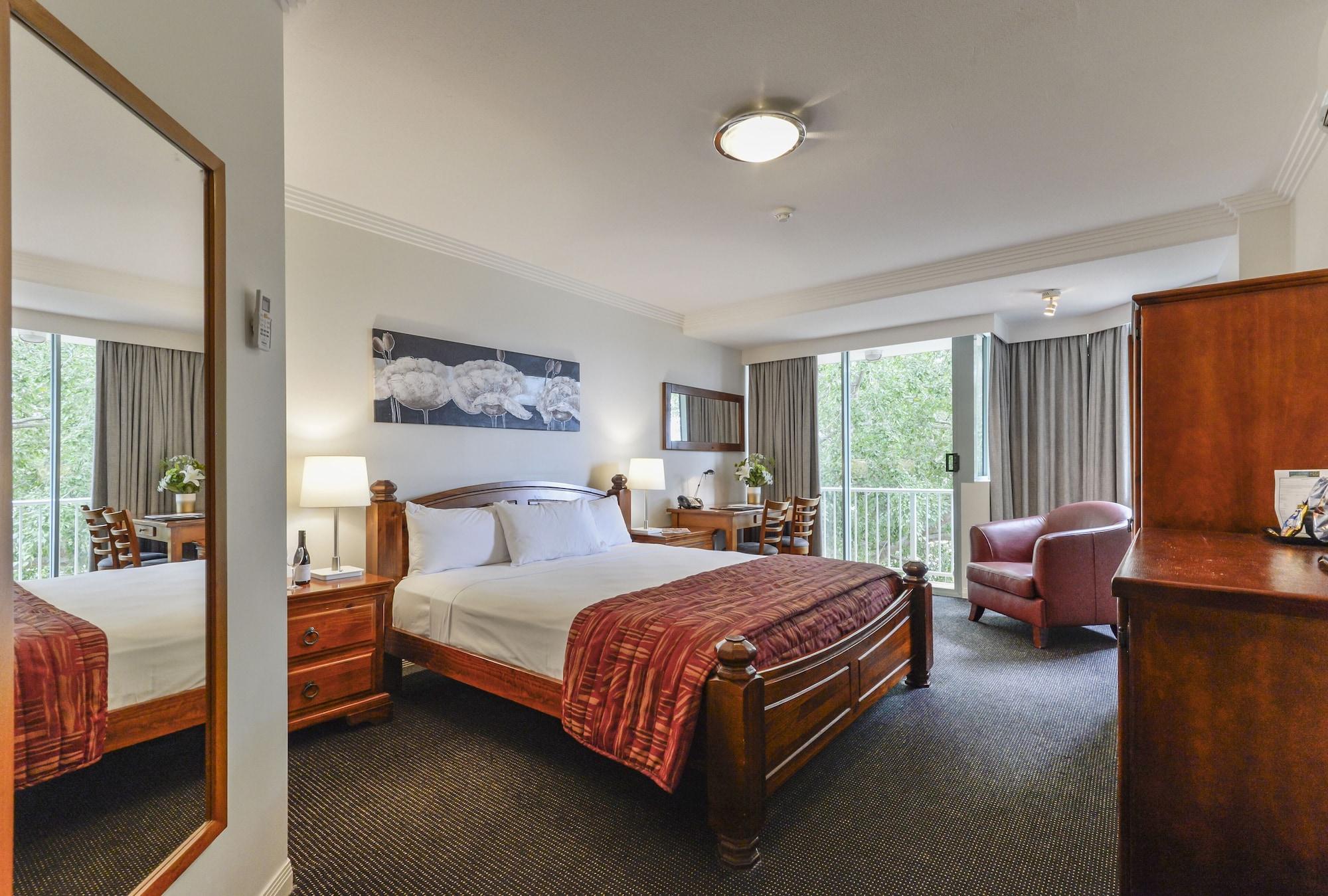 Burnett Riverside Hotel Μπούνταμπεργκ Εξωτερικό φωτογραφία