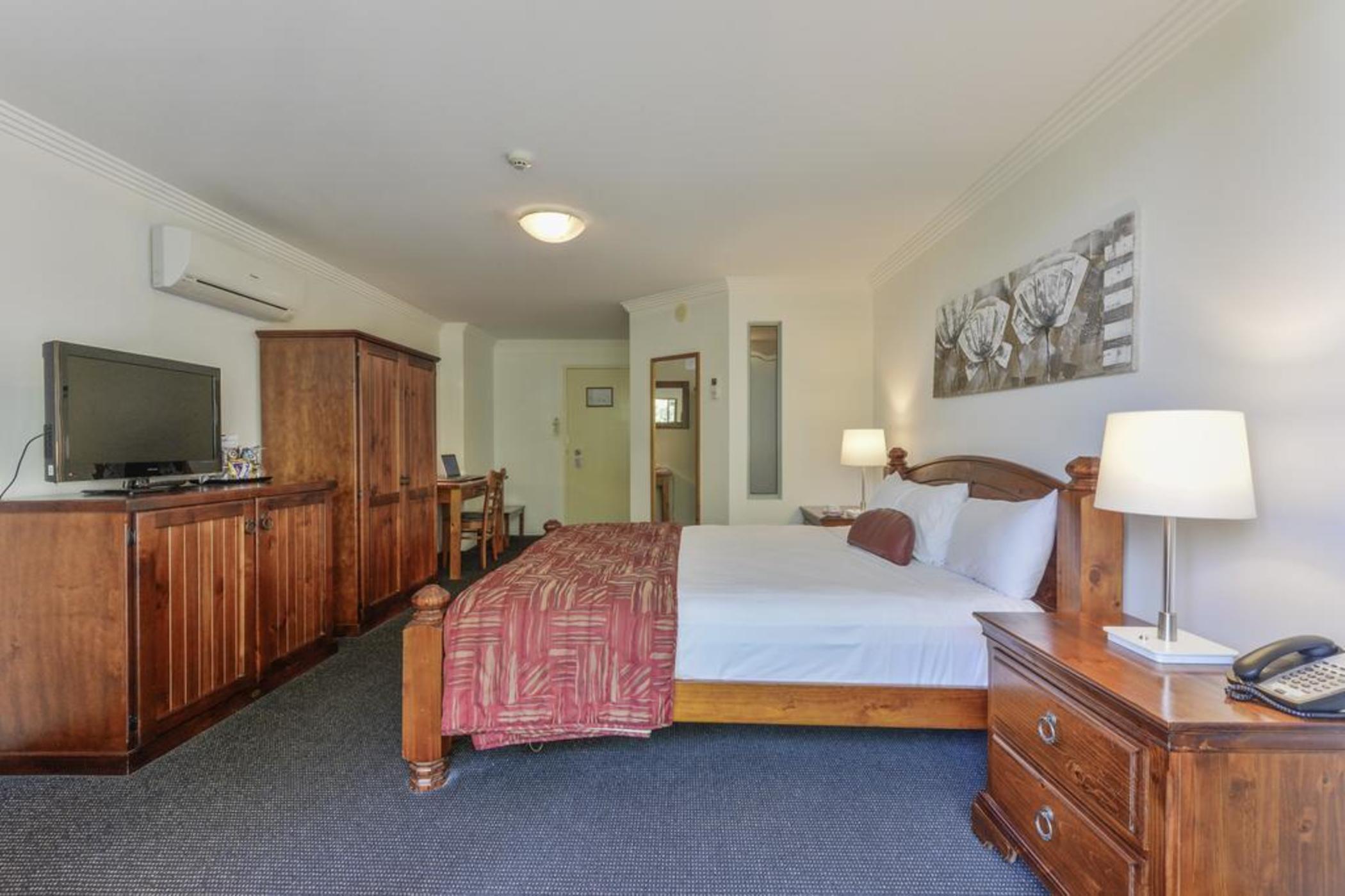 Burnett Riverside Hotel Μπούνταμπεργκ Εξωτερικό φωτογραφία