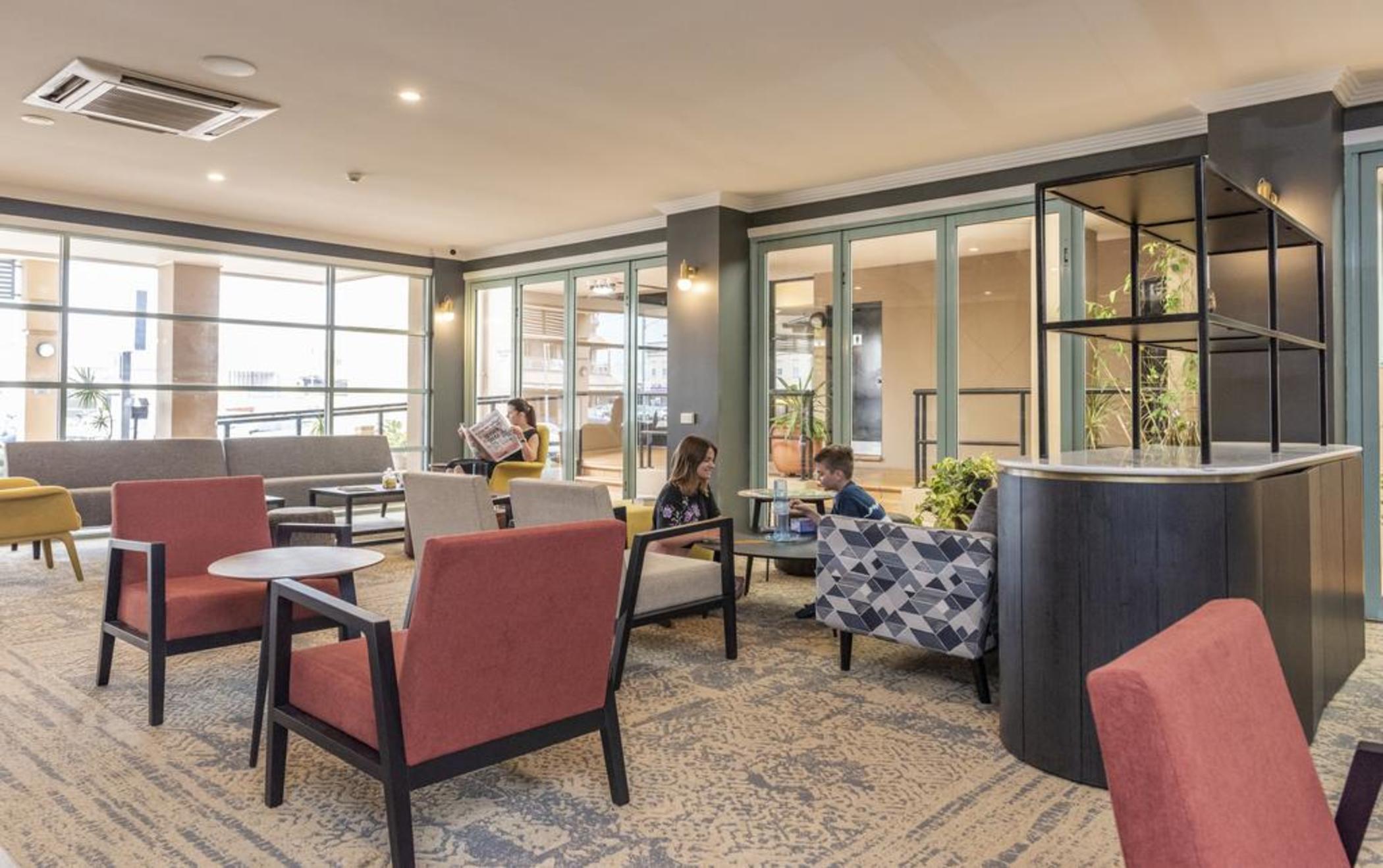 Burnett Riverside Hotel Μπούνταμπεργκ Εξωτερικό φωτογραφία